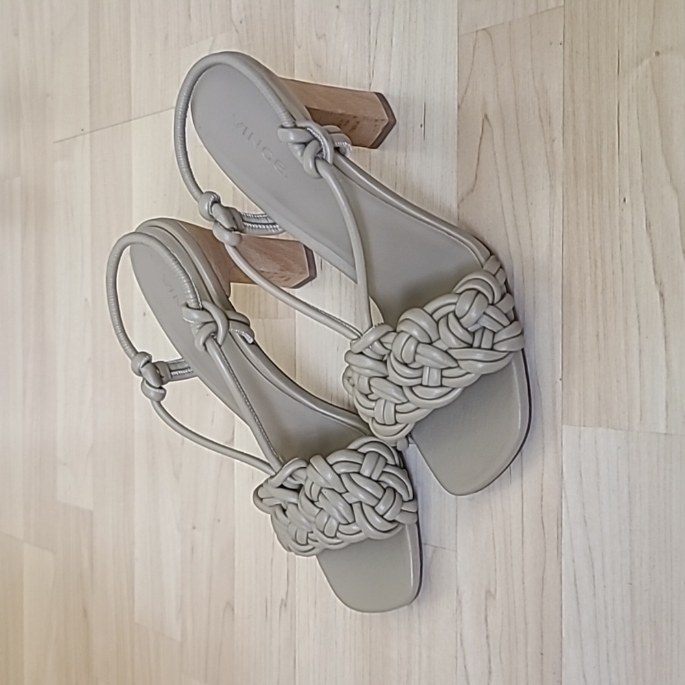 Vince Quenelle Tan Leather Slingback Strap Closure Sandal Size 5.5